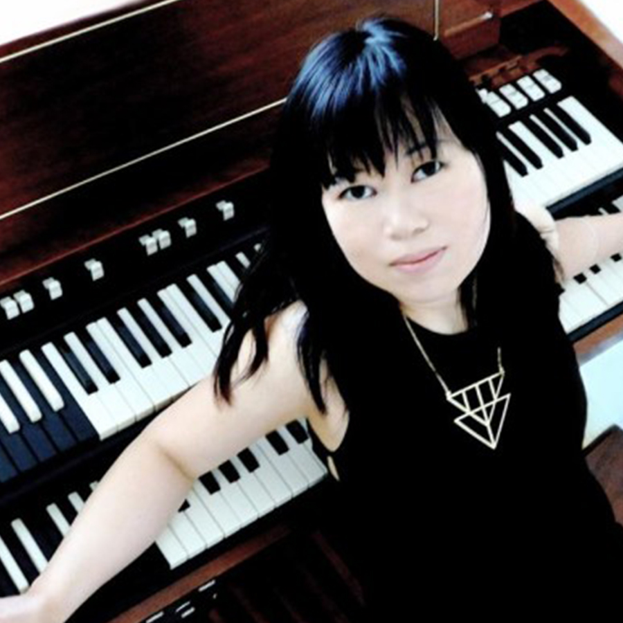 a headshot of organist Akiko Tsuruga for her live performance at the Roxy bar