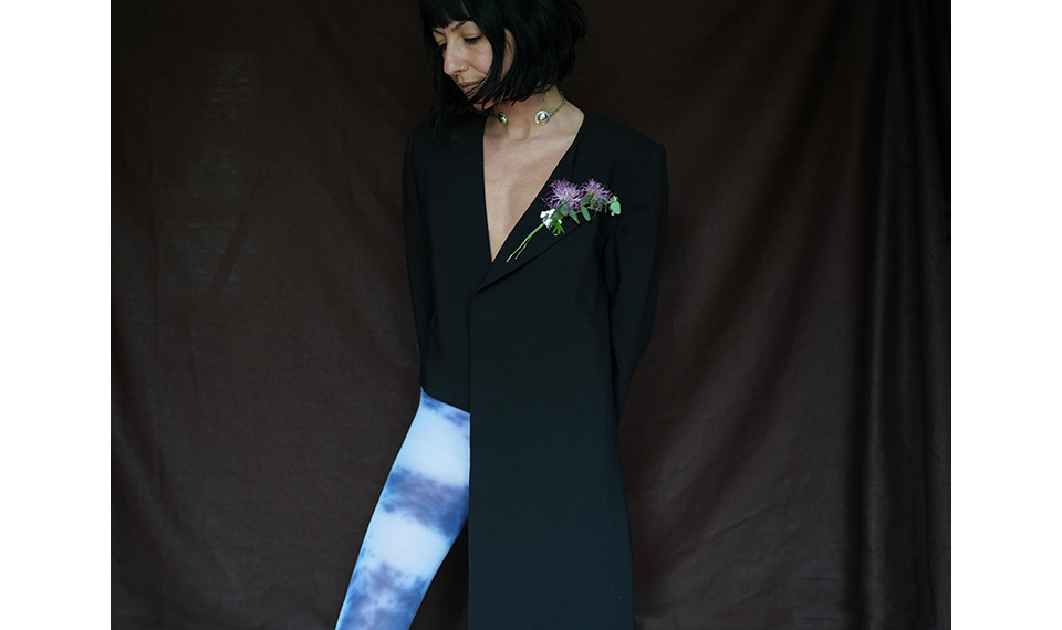 Portrait mia giselle plutonia blue