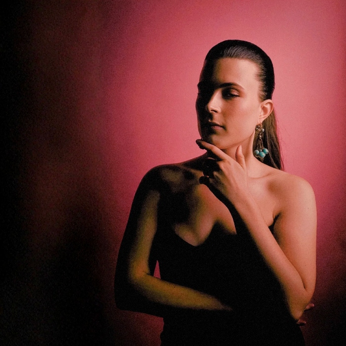 Portrait of singer Eloise Carter