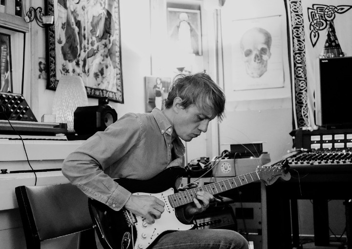 Portrait of musician Steve Gunn