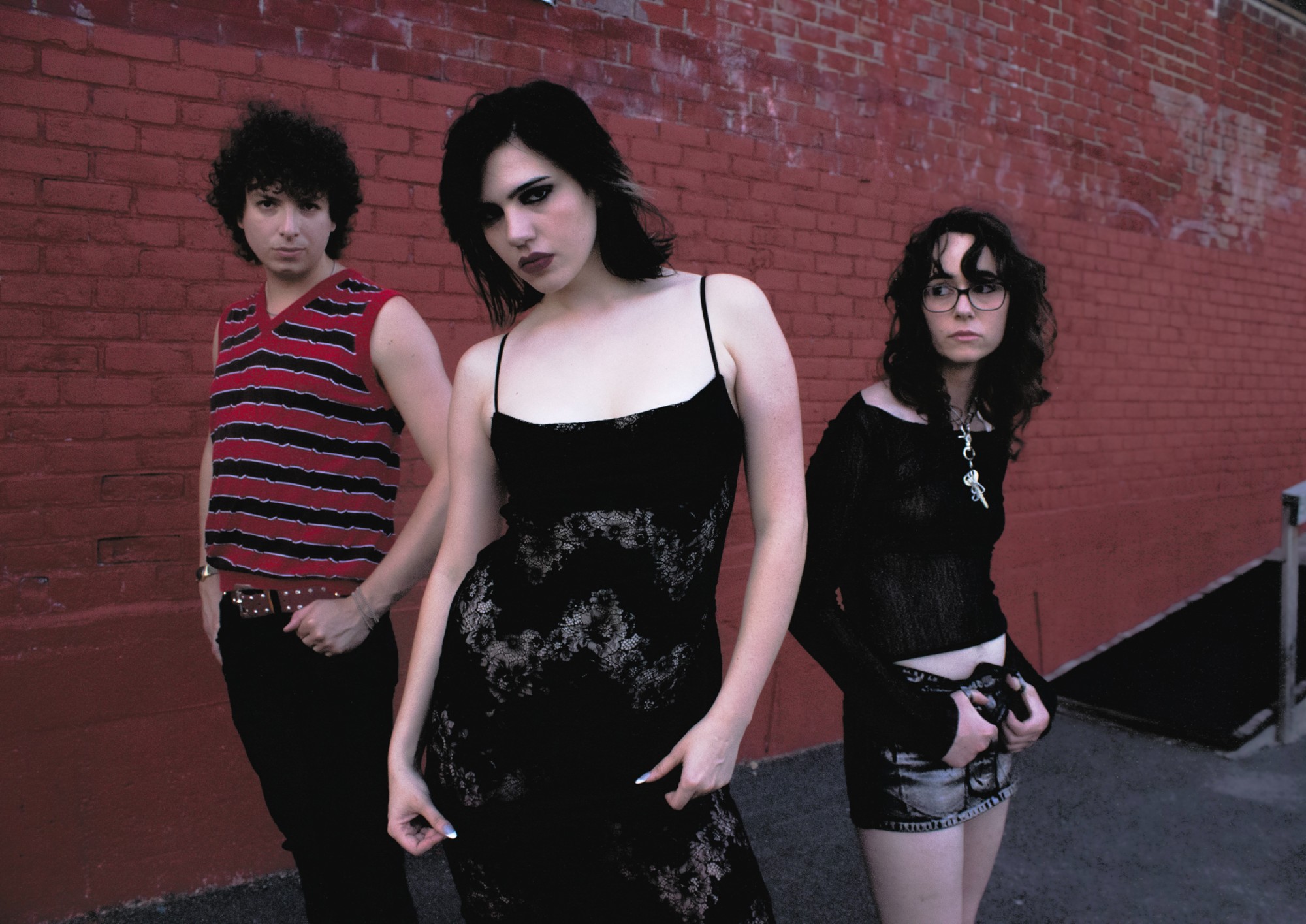 Portrait of the band Sunflower Bean