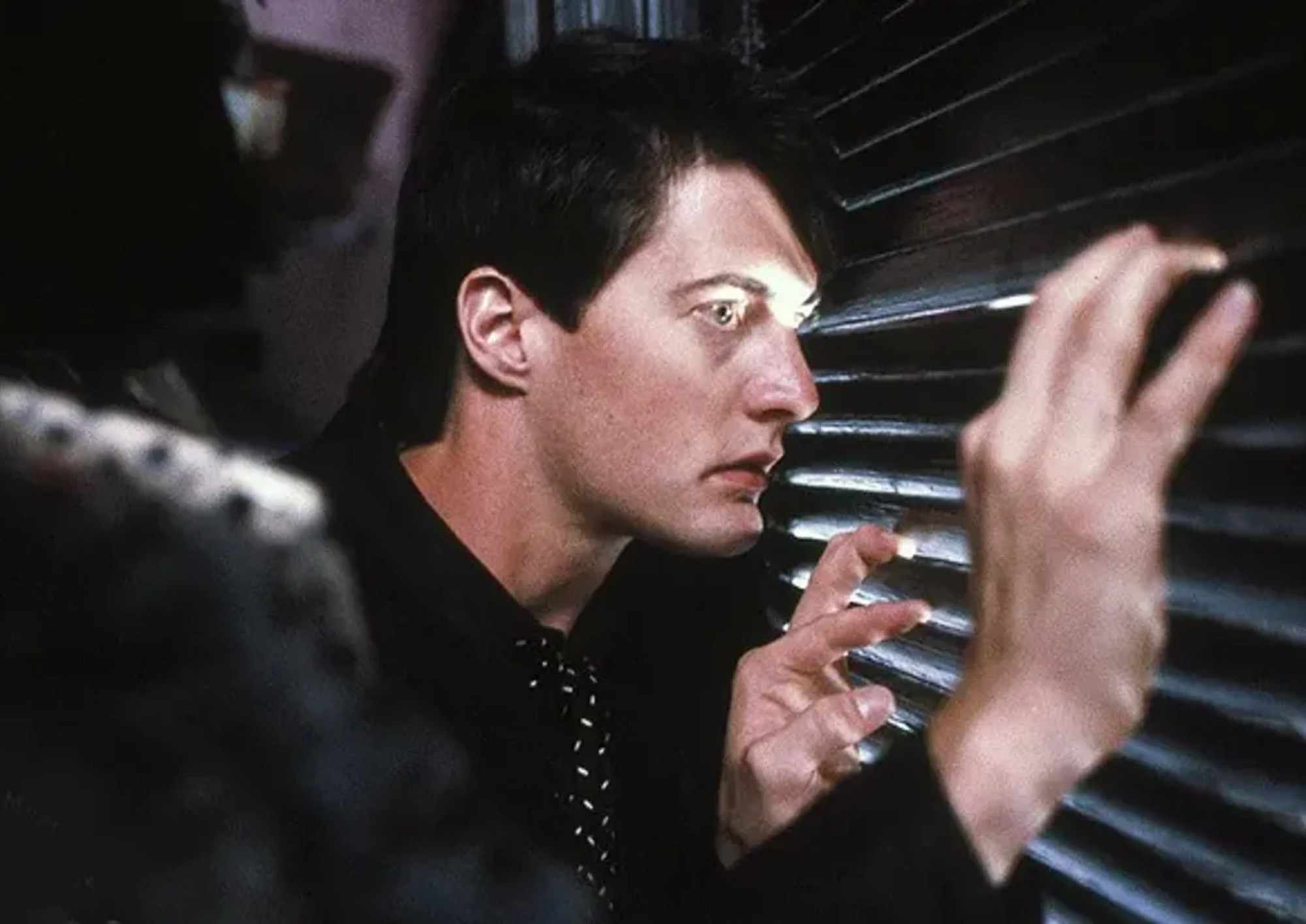 Image from the motion picture Blue Velvet