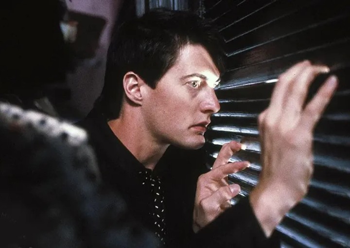 Image from the motion picture Blue Velvet