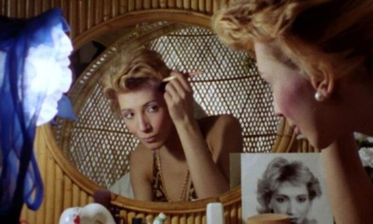 Image from the motion picture Dressed in Blue