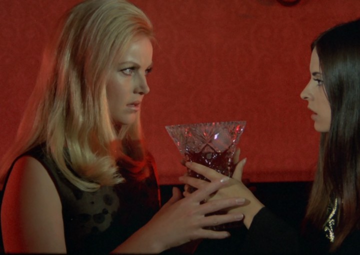 Image from the motion picture Vampyros Lesbos