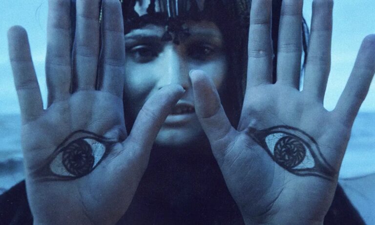 Image from the motion picture On the Silver Globe