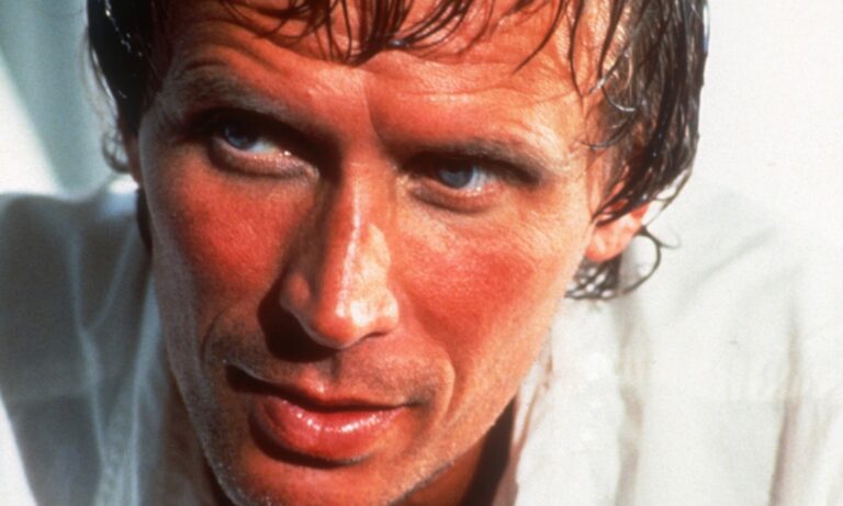 Image from the motion picture Cat Chaser