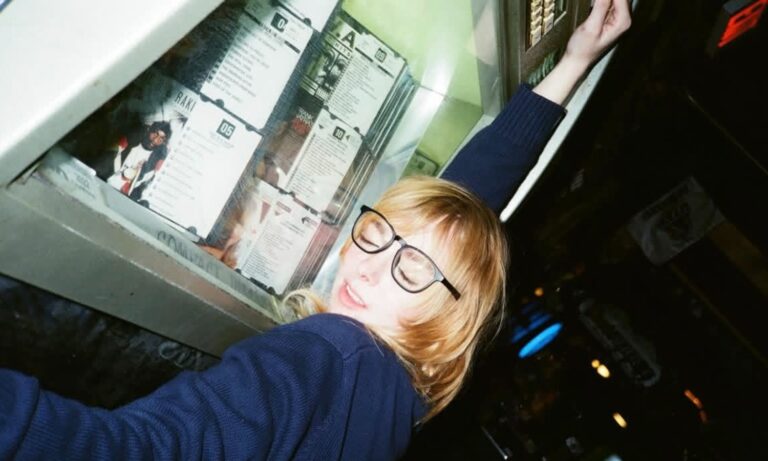 Portrait of Elsie Fisher