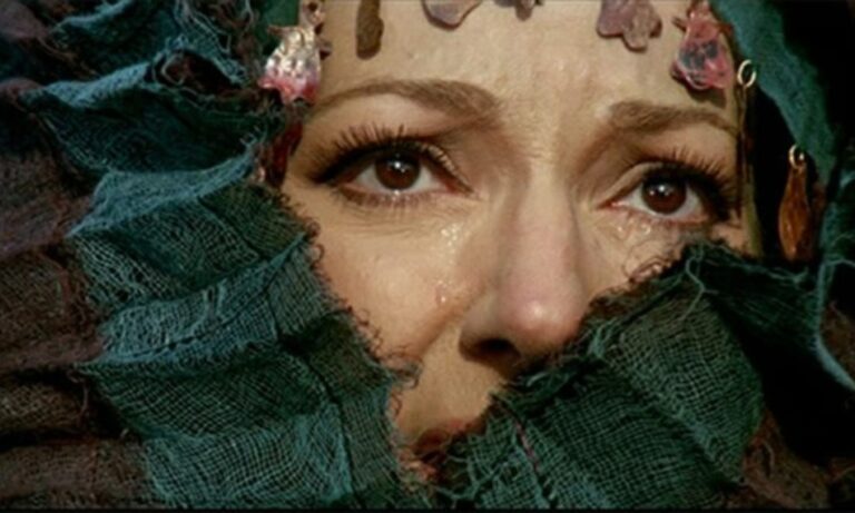 Image from the motion picture Medea