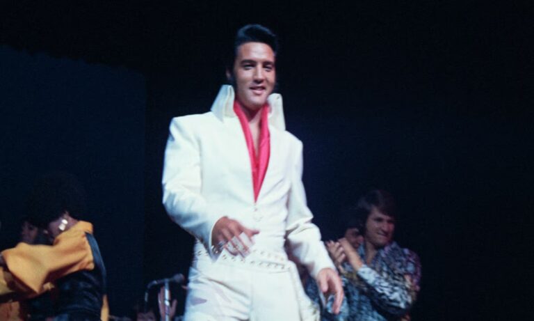 Image from the motion picture EPiC: Elvis Presley in Concert
