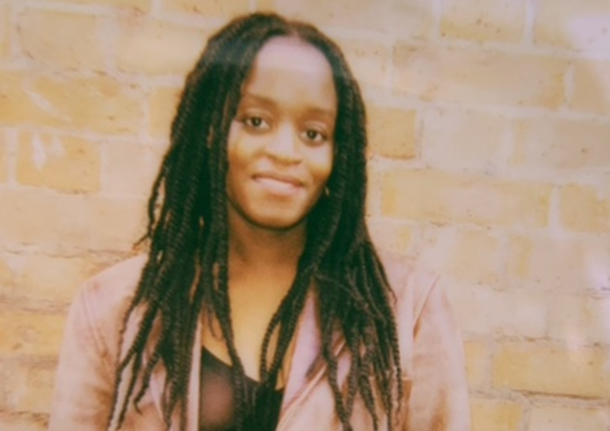 headshot of author Anaïs Ngbanzo